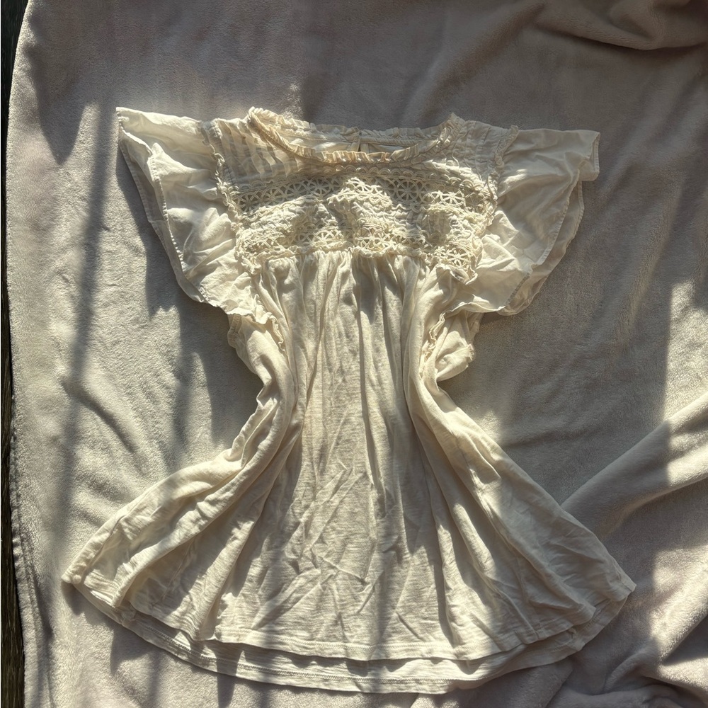 Loft Cream and White Lace Crochet Neck Ruffle Flutter Sleeve Top